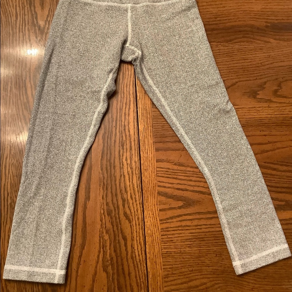Lululemon Wunder Under crop size 2
